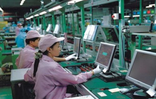 富士康重回河南 投资10亿建总部，两周招工五万，谁更离不开谁？